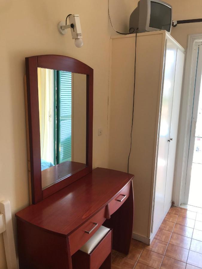 Metropol Studios Nidrí Kültér fotó
