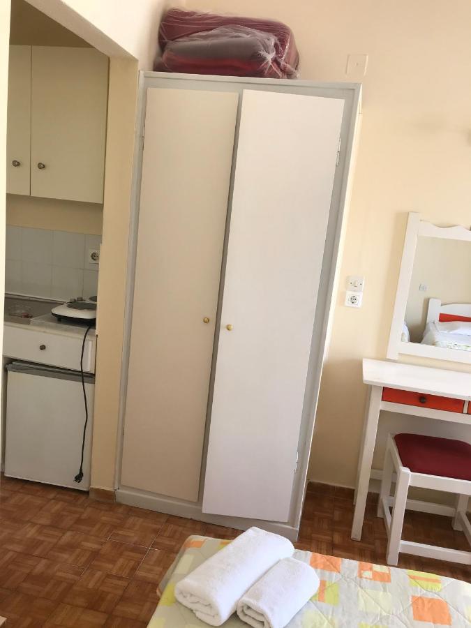 Metropol Studios Nidrí Kültér fotó