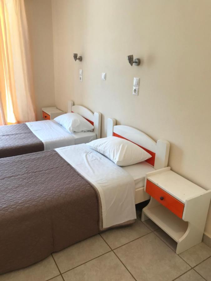 Metropol Studios Nidrí Kültér fotó