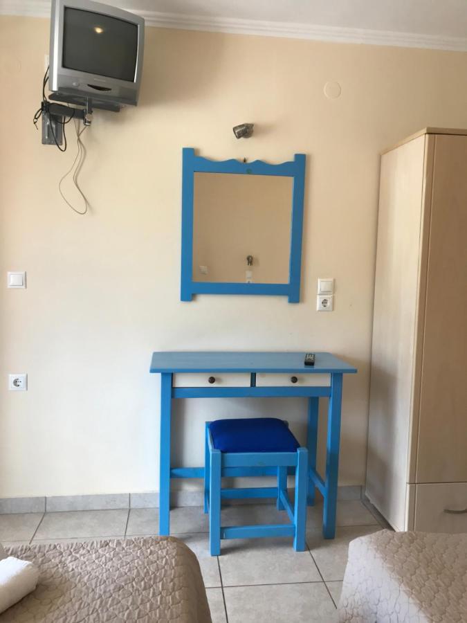 Metropol Studios Nidrí Kültér fotó